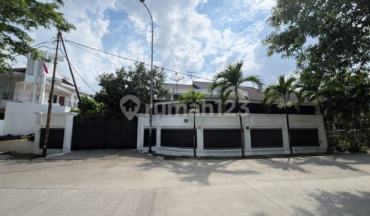 Y371c Rumah Hoek Murah 328 M2 Pulomas Utara Jakarta Timur
