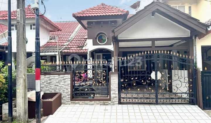 Z118 Rumah 1,5 Lantai 108 m2 Murah di Villa Galaxy Bekasi Selatan