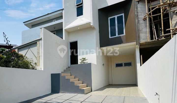 S688 Rumah 3 Lantai MURAH FREE BIAYA di Cilangkap Cipayung Jakarta Timur
