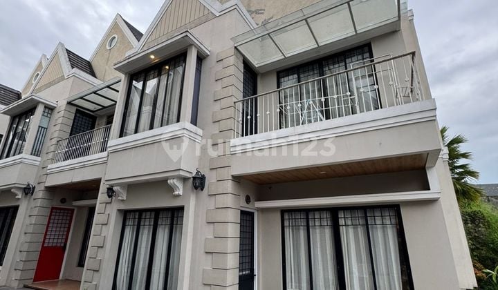 New Modern House in Setraduta Pasteur Bandung