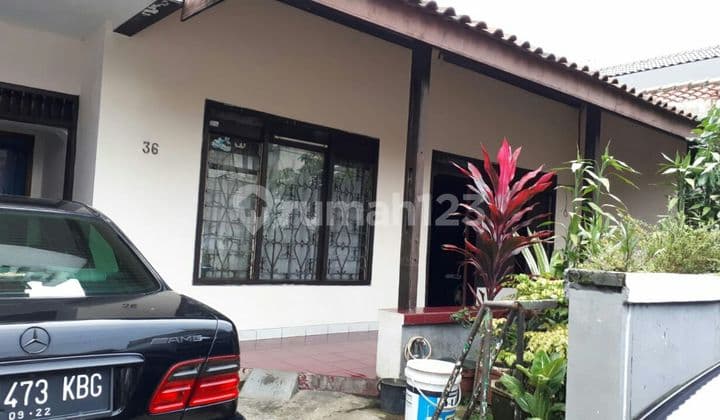 Rumah Lama Terawat Siap Huni Suryalaya Cijagra Bandung Kota