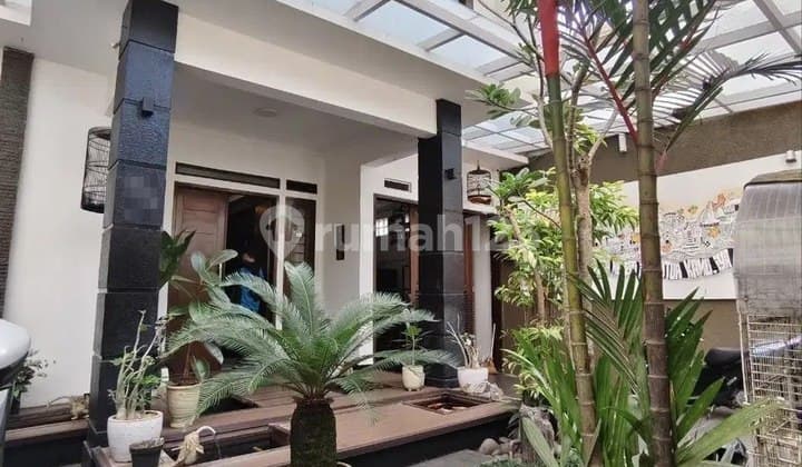 Rumah Modern Lokasi Strategis Turangga Martanegara