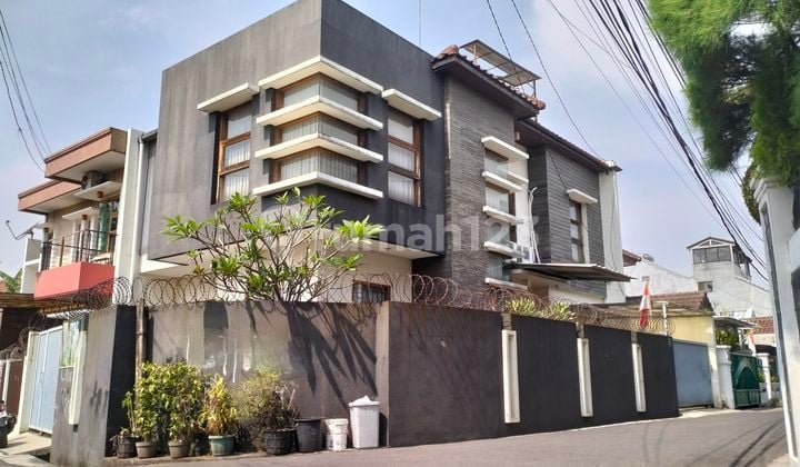 Rumah Bagus Siap Huni Dalam Komplek Elite Sukaluyu Cikutra