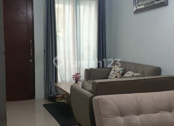 2-Story House In Green Hills Ciputat Cluster