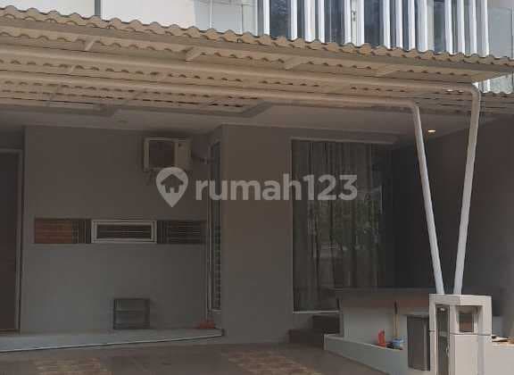 Rumah Bagus Di Discovery Eola Bintaro