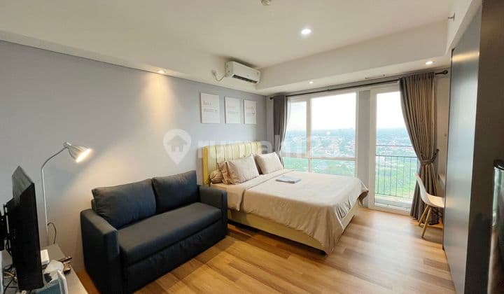Apartemen Di Lokasi Strategis The Breeze Full Furnished