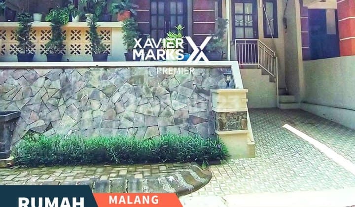 Well-Maintained Fully Furnished House in Green Hills Malang