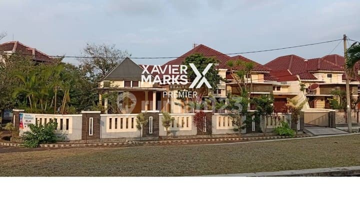 Strategic Ready-to-Live Hook House in Dieng Malang