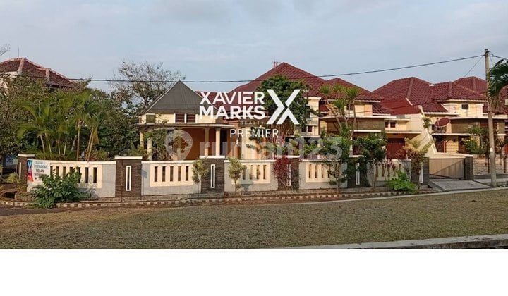 Strategic Ready-to-Live Hook House in Dieng Malang
