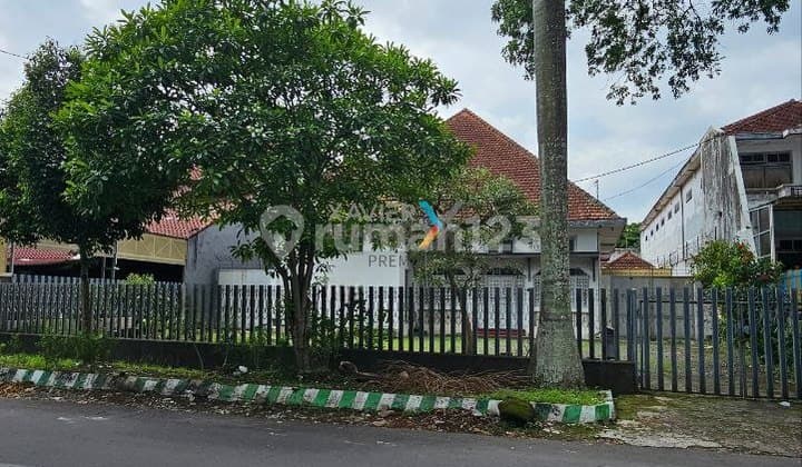 Rumah Klasik Kolonial Jalan Gunung gunung Malang