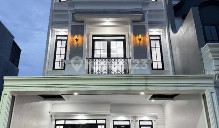 Mbv342 Rumah Baru 3 Lt Lokasi Pinggir Jalan Raya di Jagakarsa