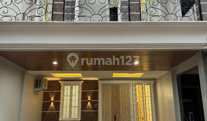 Mbv268 Townhouse Mewah Dan Murah Pinggir Jalan Raya di Jagakarsa