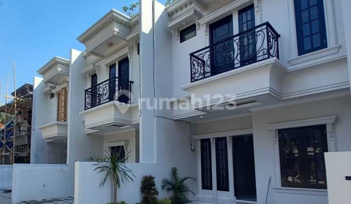 Mbv244 Rumah Modern Minimalis 2 Lt. di M. Kahfi 1 Jagakarsa