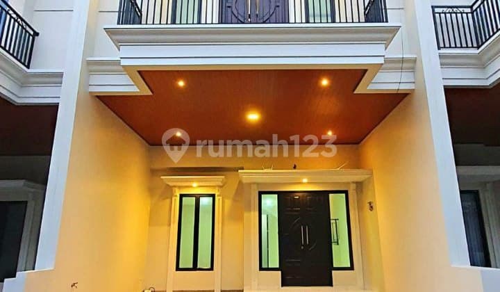 Trjap010 Rumah Dalam Komplek Perumahan di Daerah Ciganjur