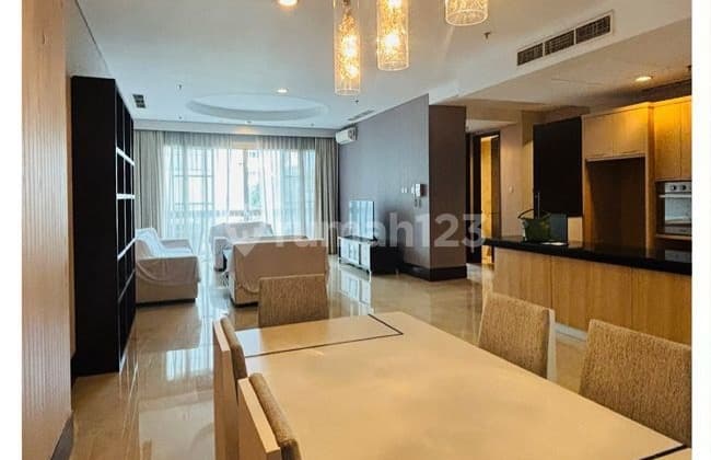Affordable 4 Bedroom Furnished Apartment in Gatot Subroto