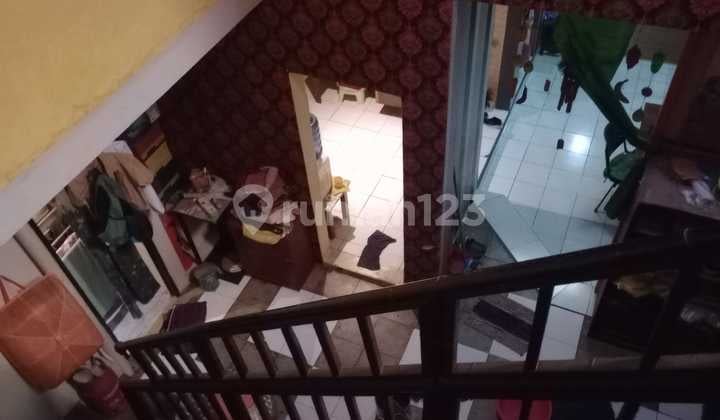 Affordable Good House Suitable for Boarding with SHM on Tubagus Ismail Wing