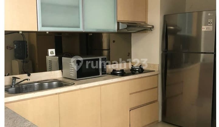 Apartemen Murah 3 Kamar Tidur Furnished Kemang Village, Lippo Mal