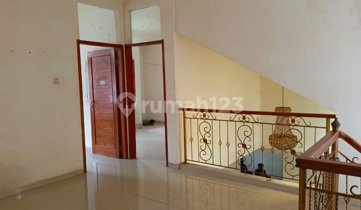 Rumah Murah 2 Lantai Harga Dibawah NJOP SHM Komplek Cimindi
