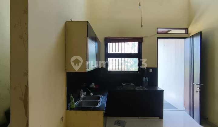 Rumah Murah 3 Lantai Siap Huni Posisi Hook SHM di Gunung Batu