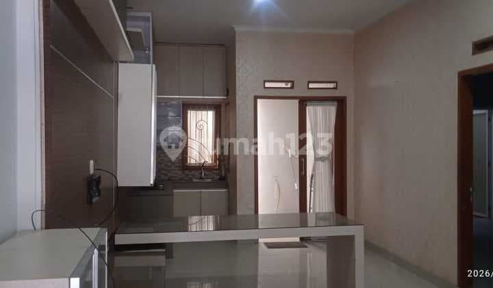 Rumah Murah 2 Lantai Siap Huni Bagus One Gate System di Antapani