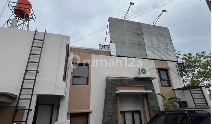 Ruang Usaha Kantor Murah 2 Lantai Siap Huni Bagus SHM Mainroad