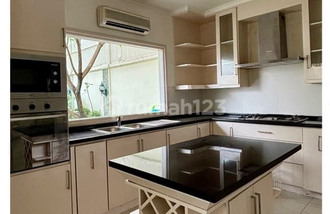 Rumah Murah 2 Lantai Semi Furnished Arteri Pondok Indah Jaksel
