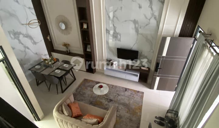 Rumah Full Furnish Sudah SHM Dekat Summarecon Mall