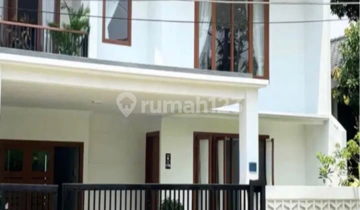 Turun Harga Rumah 2 Lantai Hadap Timur, Siap Huni Di Cinere Estate.