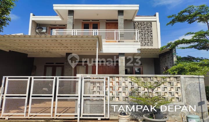 BU di Jual Cepat - Rumah 2 Lantai Siap Huni di Meruyung Depok.