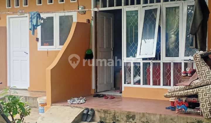 9-Door Rental House with Land Calculation in Tapos, Depok.