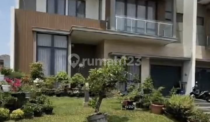 Rumah Mewah 2 Lantai di Kota Wisata Cibubur