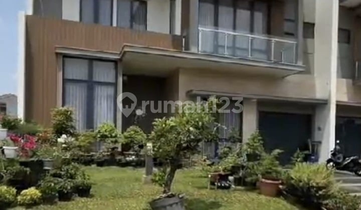 2-Story Luxury House in Cibubur Tourist City