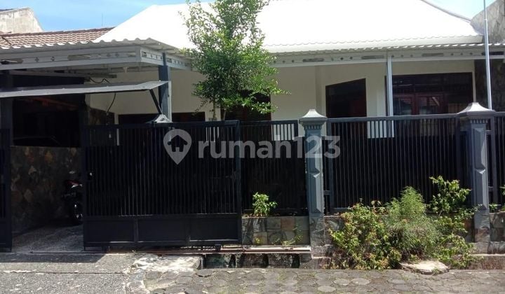 Rumah 2 Lantai Nyaman Dan Asri di Pesona Khayangan Margonda