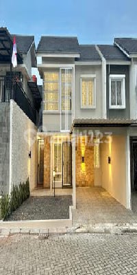 Rumah Cantik Siap Huni 2 Lantai di Metland Transyogi Cibubur