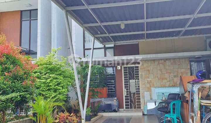 Rumah siap huni 2 lantai di Metland Menteng Cakung