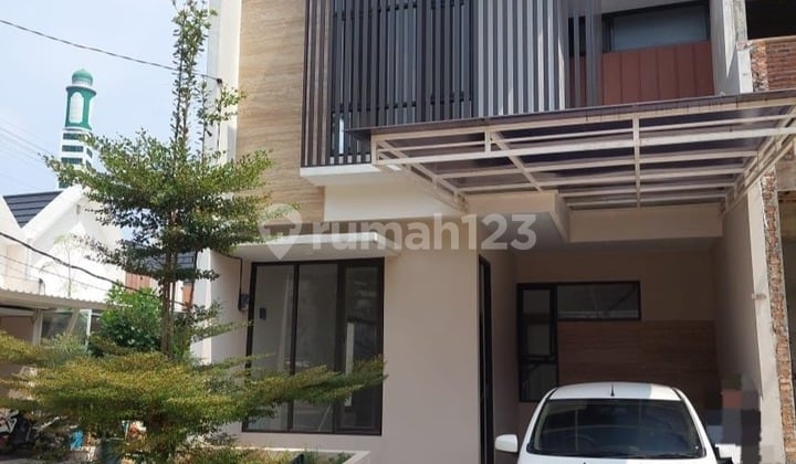 Rumah 2 lantai di Perumahan Pondok Cibubur, Jakarta Timur