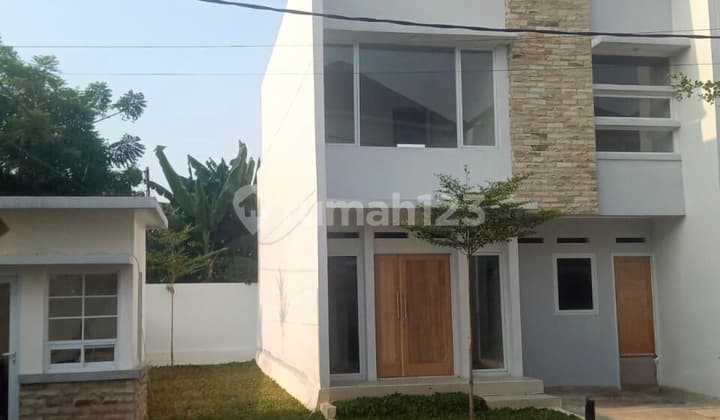 Brand New Rumah 2 Lantai Siap Huni Di Kavling Deplu Larangan