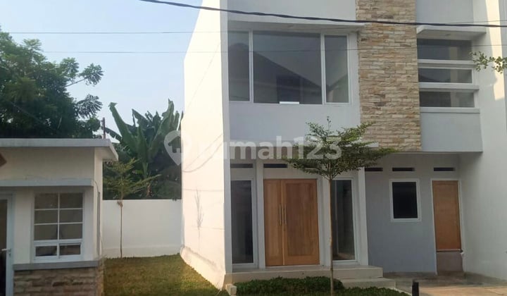 Brand New Rumah 2 Lantai Siap Huni Di Kavling Deplu Larangan