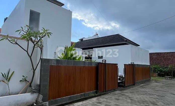 Villa For Sale In Jimbaran Badung Bali.