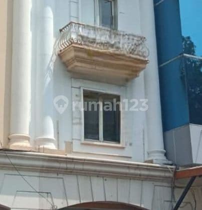 Mampang Prapatan Raya Shop House