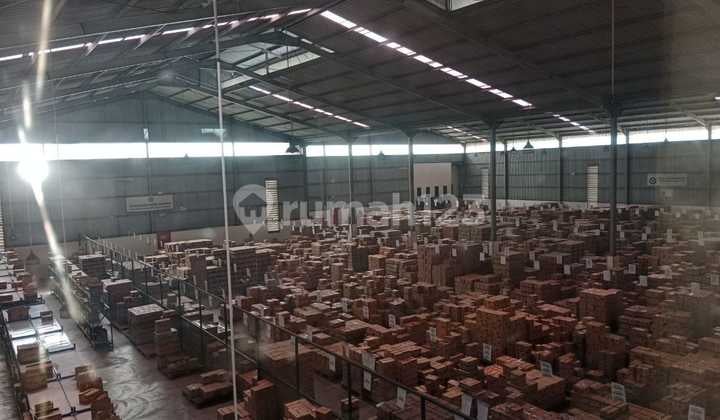 Warehouse for Sale Near Airport, Land Area 3900m² Plus Office