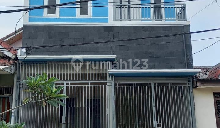 Mutiara Serpong Villa House 2½ floors cheap Already Renovated
