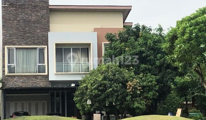 Rumah Delatinos 2 Lantai Hoek Shm Furnished Siap Huni
