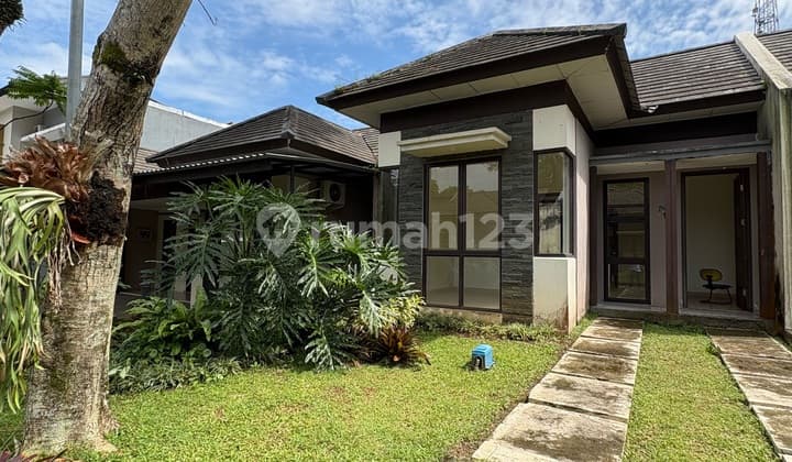 Rumah 1 Lantai Siap Huni SHM Dekat ke Jungleland di Cluster The Breeze Sentul City Bogor