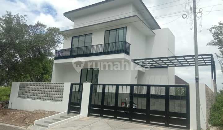 Rumah Siap Huni 2 Lantai View Gunung di Cluster Lakeside Home Sentul City Bogor