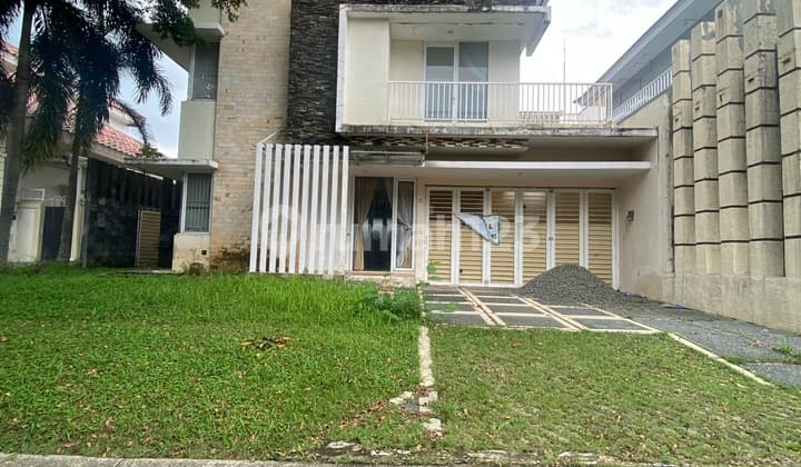 Rumah 2 Lantai Butuh Sedikit Renovasi Dekat Dengan Pintu Tol Di Cluster Taman Yunani Sentul City Bogor