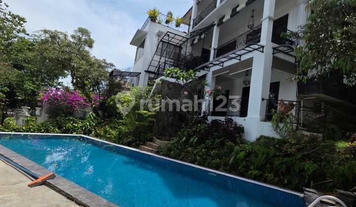 Rumah Mewah Asri Hook 2 Lantai View Gunung dan Private Pool di Bukit Golf Hijau Sentul City Bogor