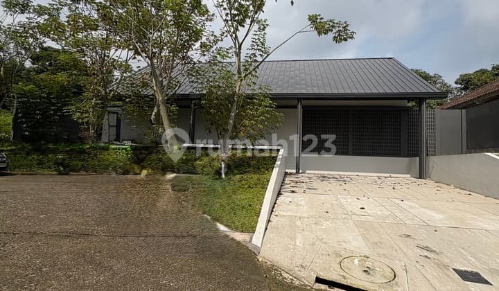 Rumah Modern 1 Lantai Dekat dengan Commercial Area Shgb di Cluster Mediterania Golf Hill Sentul City Bogor