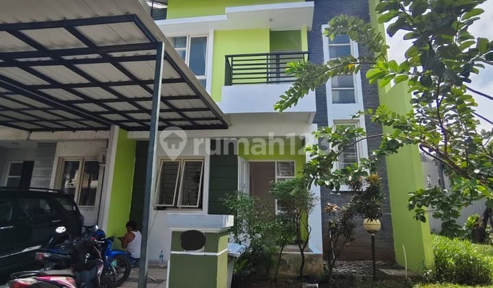 Disewakan Rumah Bagus Semi Furnished di Cluster Fluorite Summarecon Serpong. ivnefa