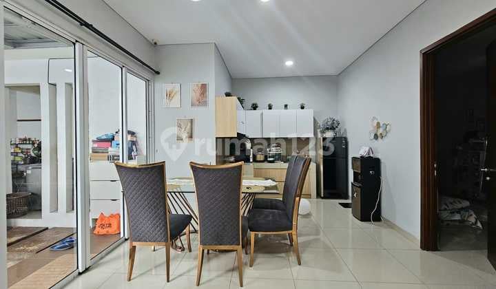 Dijual Rumah 2 Lantai Semi Furnish Siap Huni Cluster Ingenia. Wndefgs